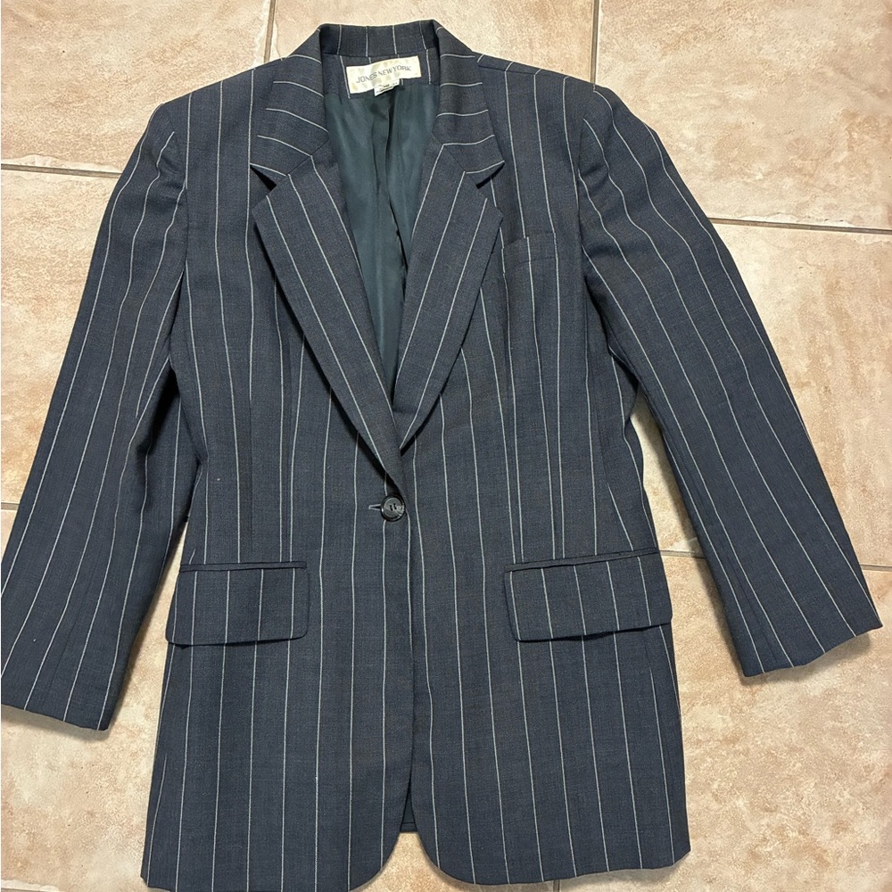 Jones New York gray Pinstripe Blazer